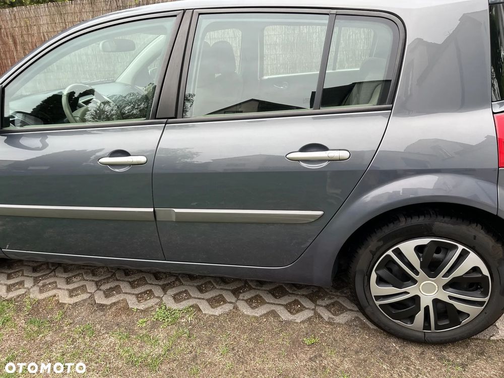 Renault Megane 1.6 Avantage - 3