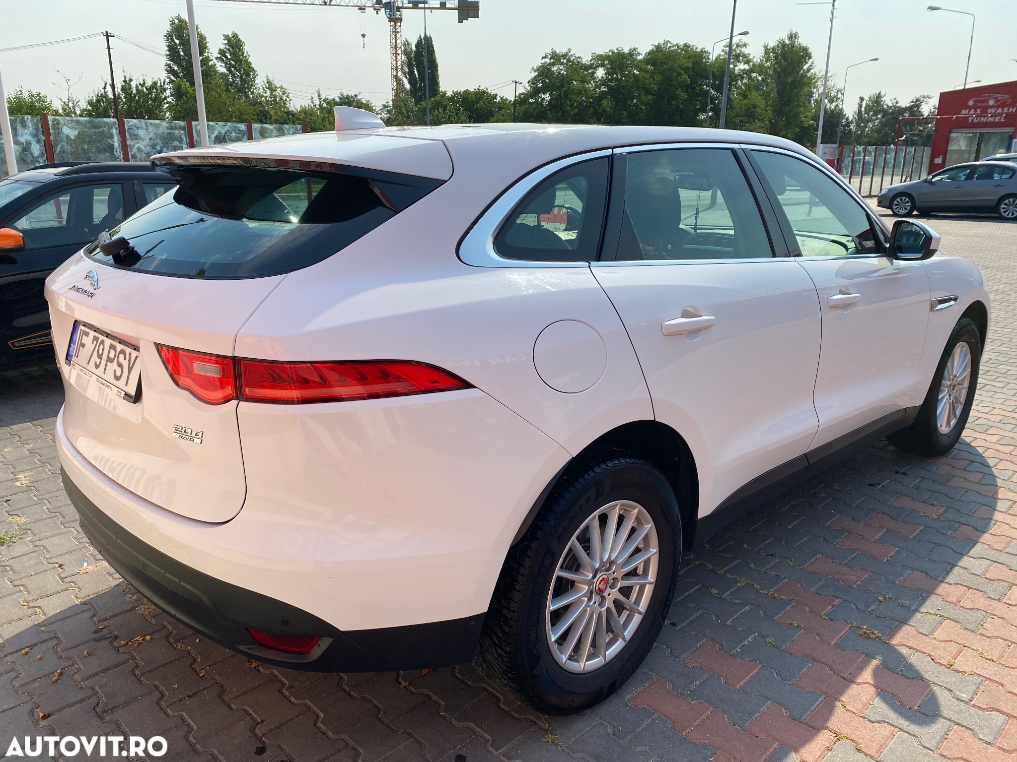 Jaguar F-Pace 20d AWD Prestige - 9