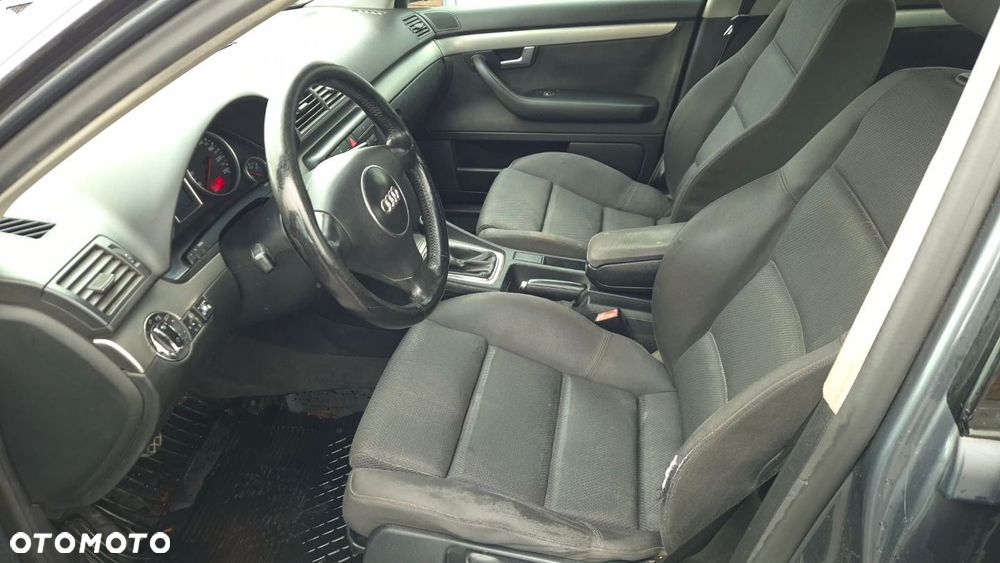 Audi A4 Limousine - 6