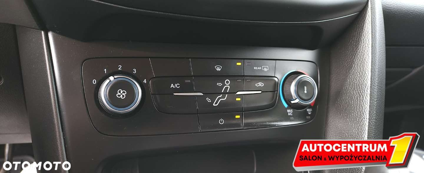 Ford Focus - 24