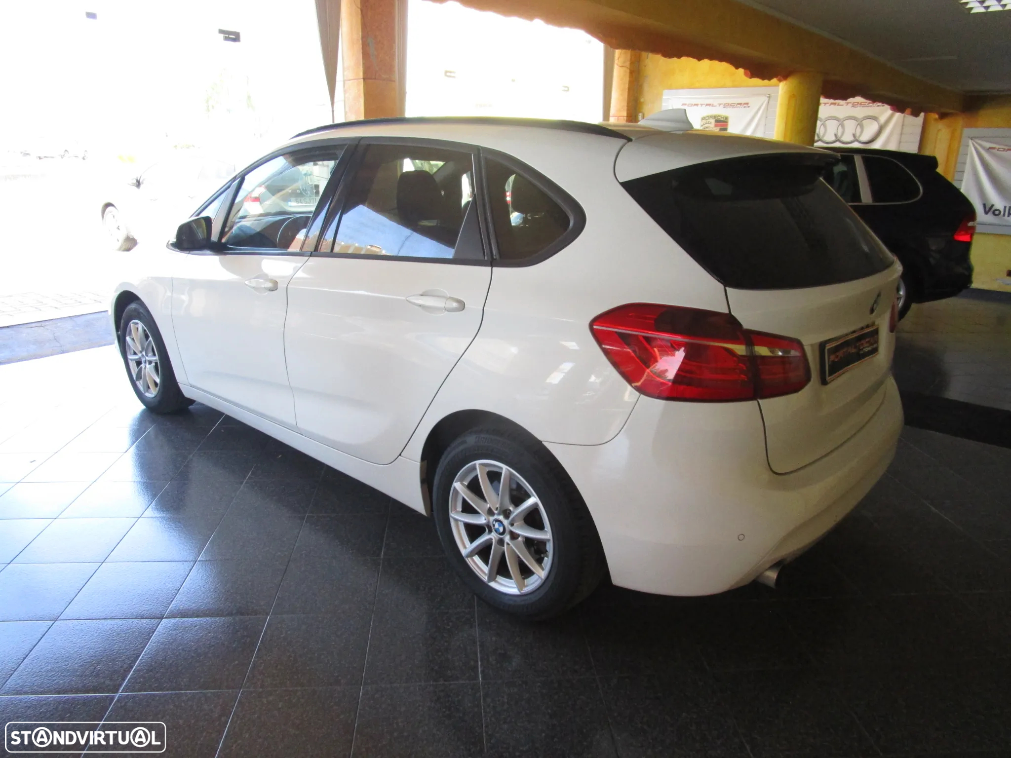 BMW 216 Active Tourer d Line Luxury Auto - 8