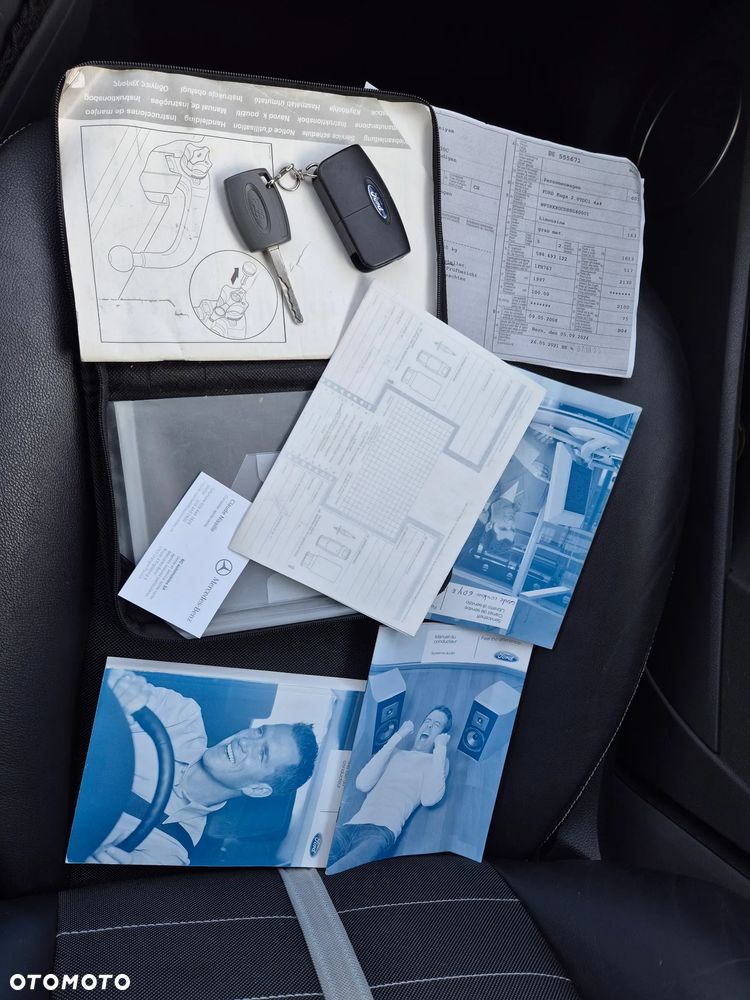 Ford Kuga - 16