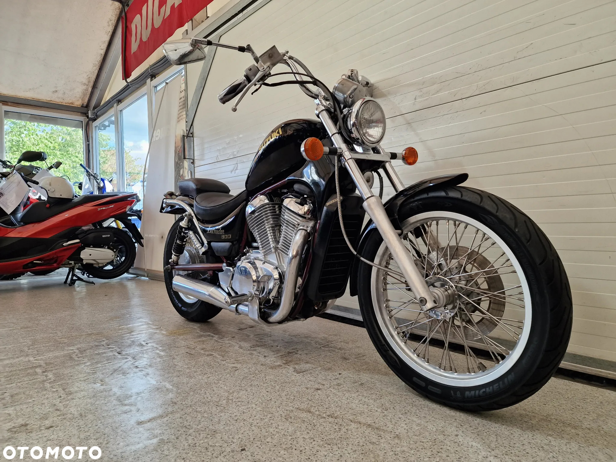 Suzuki Marauder - 20