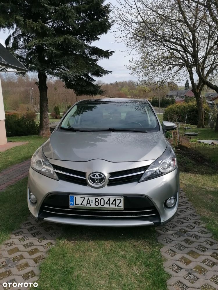 Toyota Verso 2.0 D-4D Active - 1