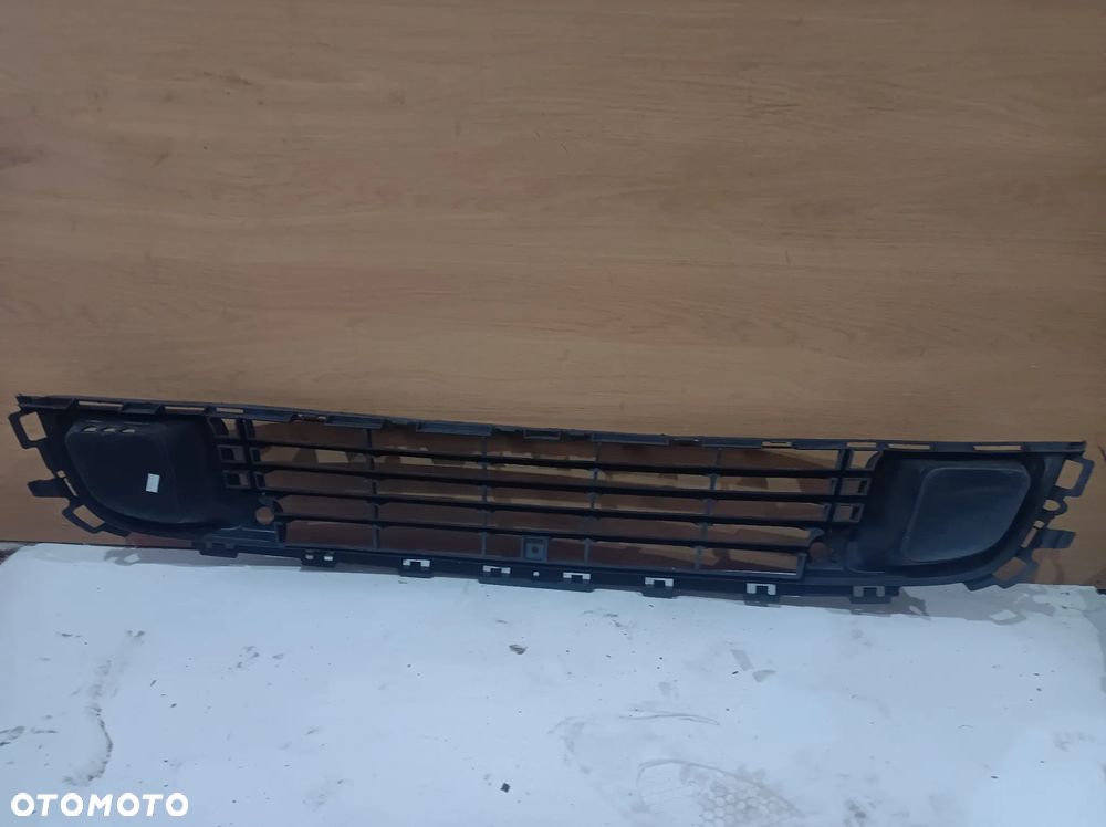 Kratka zderzaka przednia Citroen C5 III 07- 9681052677 - 4