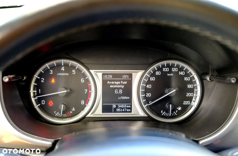 Suzuki Vitara 1.6 Comfort 2WD - 9