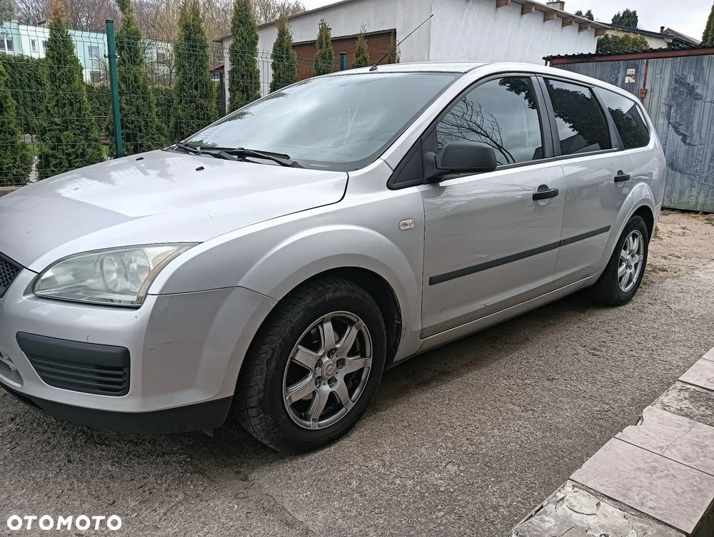 Ford Focus 1.6 TDCi DPF Ambiente - 1