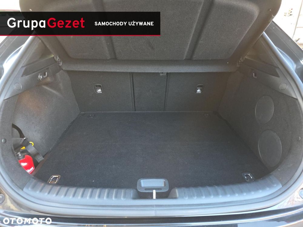 Kia XCeed 1.5 T-GDI L Business Line DCT - 17