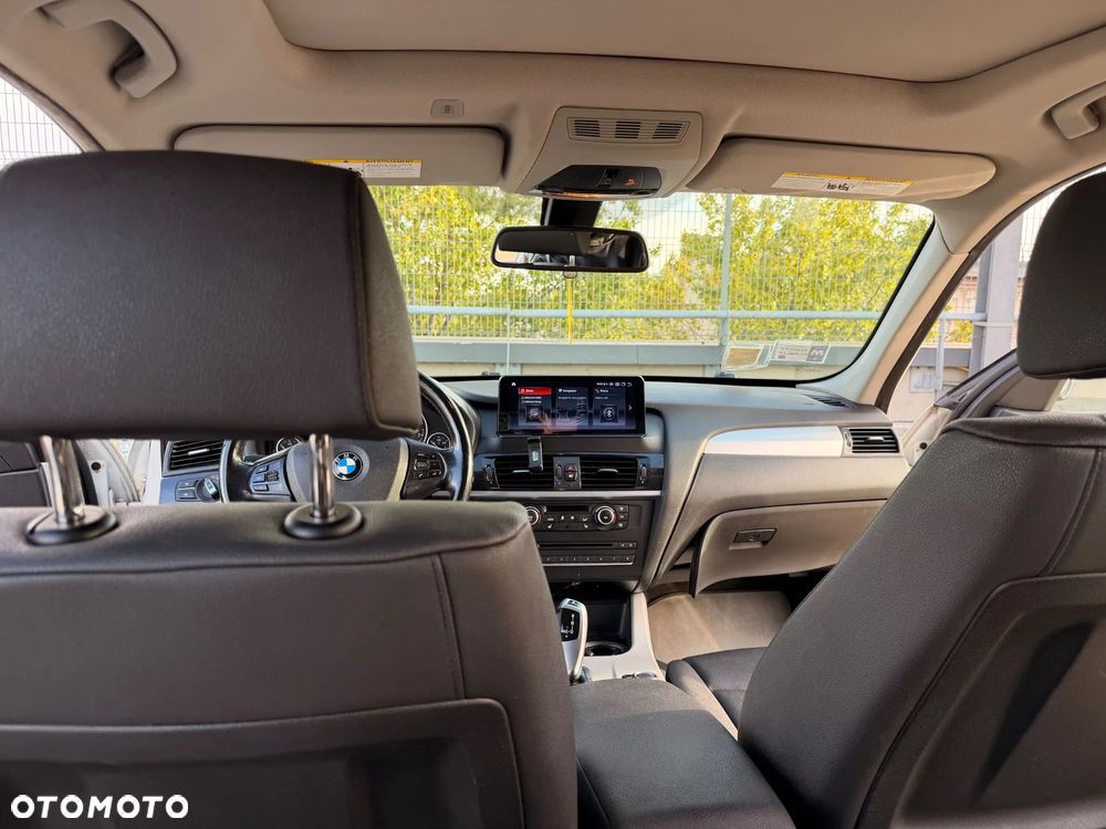 BMW X3 xDrive28i - 8
