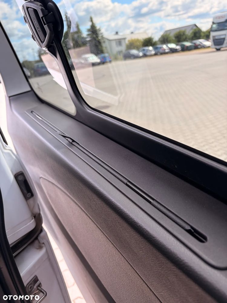 Ford Tourneo Custom 2.0 TDCi L2 Titanium - 19