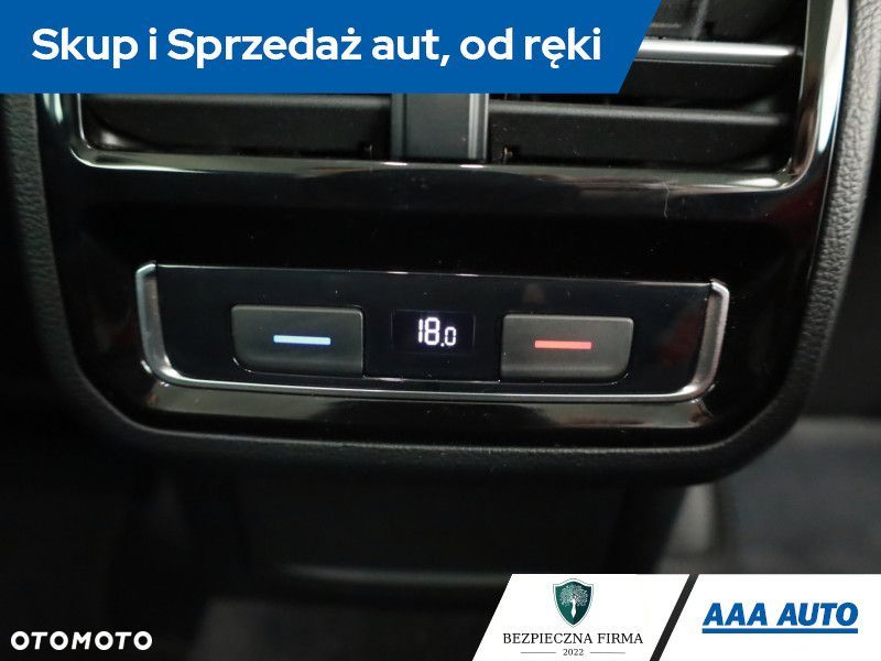 Volkswagen Passat Variant - 15