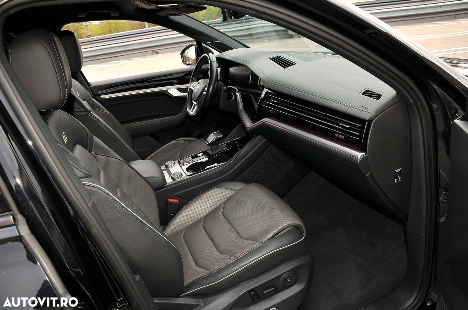 Volkswagen Touareg V6 TDI 4MOTION R-Line - 5