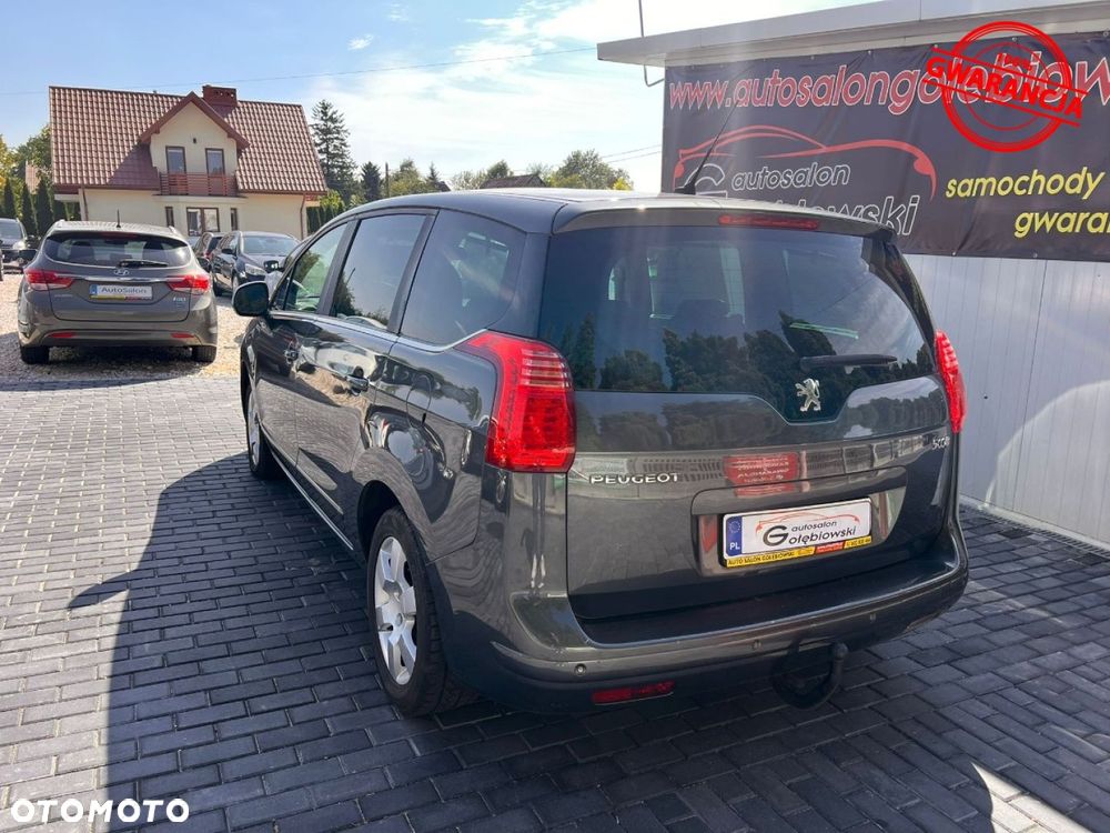 Peugeot 5008 - 8
