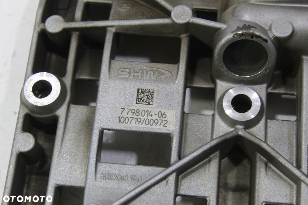POMPA OLEJU BMW E60 E90 E87 E84 2.0D N47D20 7798014 - 2
