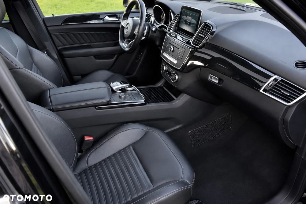 Mercedes-Benz GLE 350 d 4Matic 9G-TRONIC AMG Line - 9