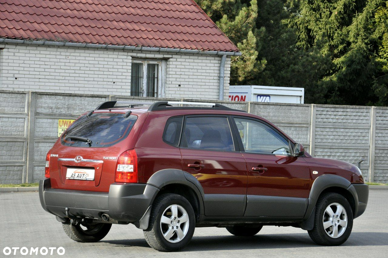Hyundai Tucson 2.0 2WD GLS - 26