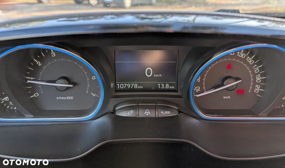 Peugeot 2008 PureTech 110 Stop&Start Allure - 33