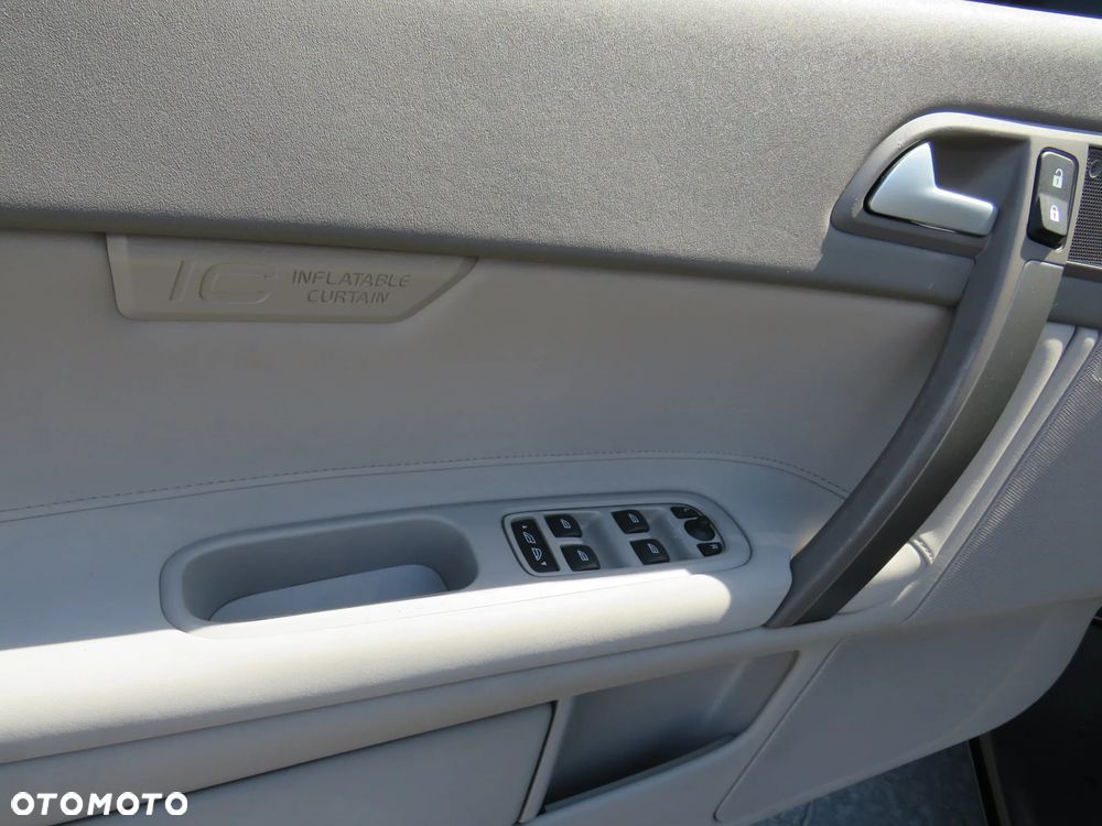 Volvo C70 2.4i Summum - 26
