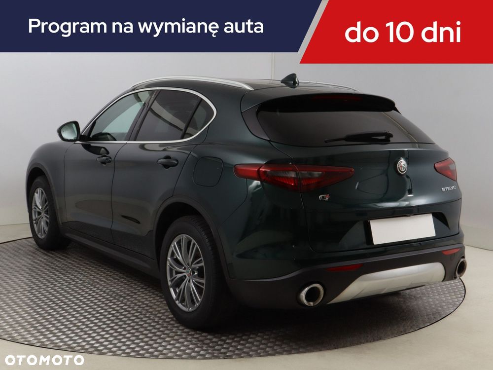 Alfa Romeo Stelvio - 6