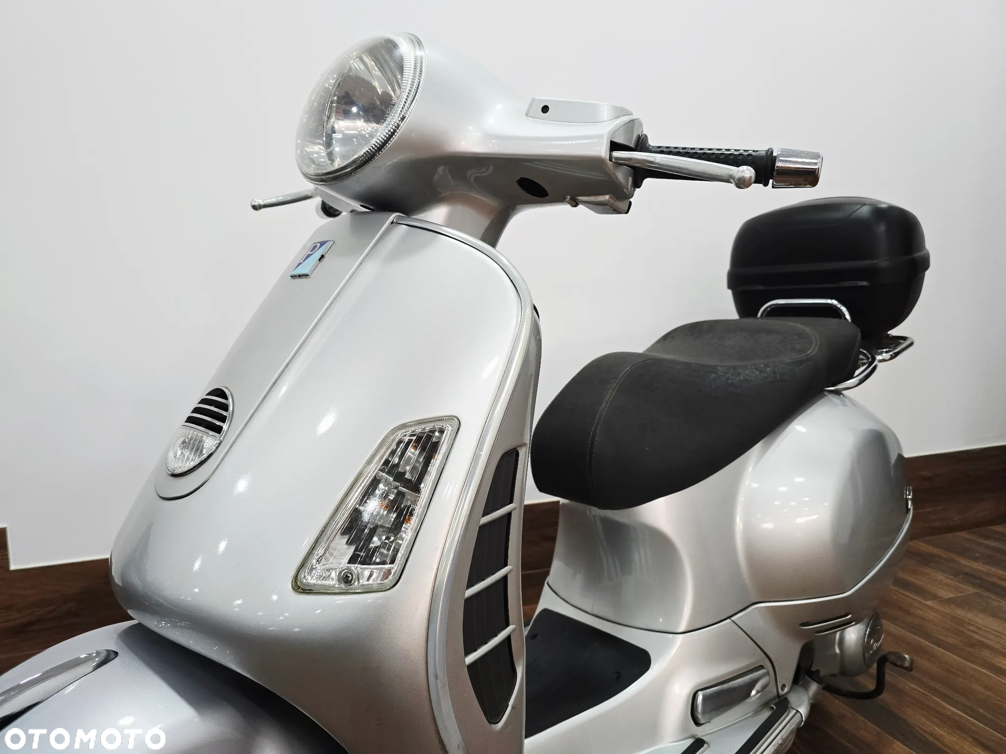Piaggio Vespa - 5