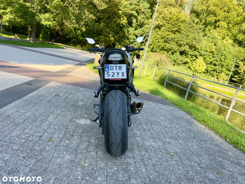 Suzuki GSX 1000 - 5