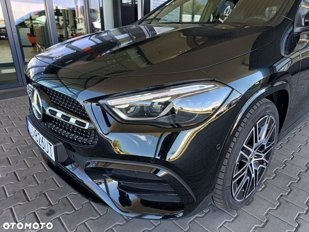 Mercedes-Benz GLA - 26