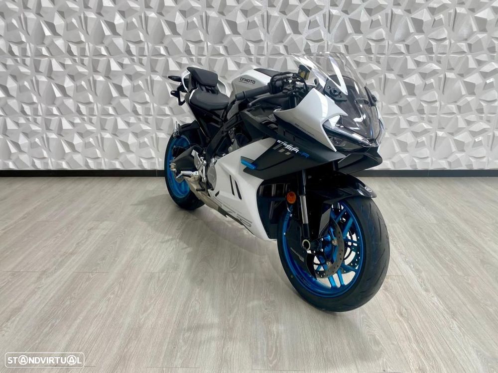 CF Moto 675SR-R - 7
