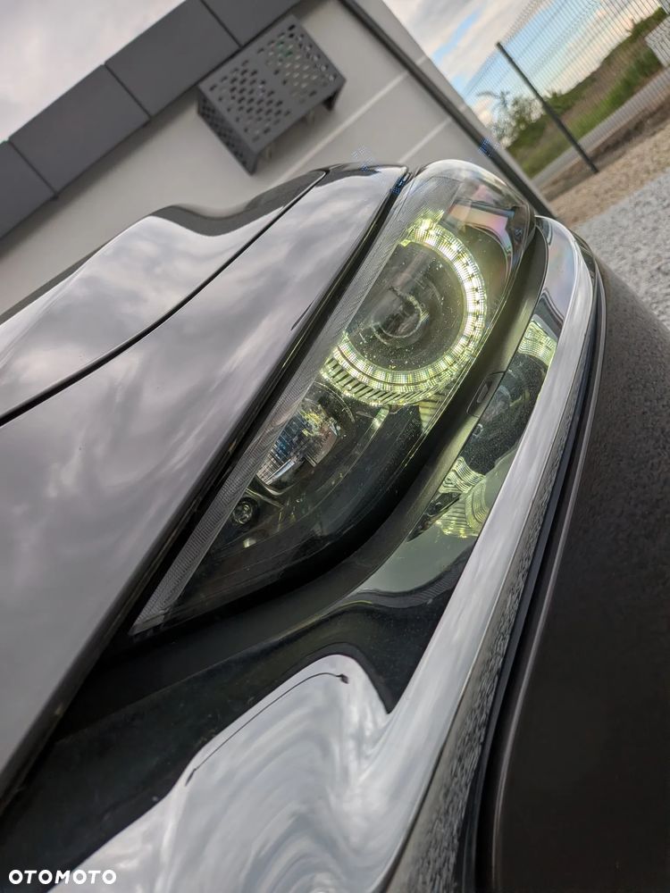 Mazda 3 2.0 mHEV Hikari - 4