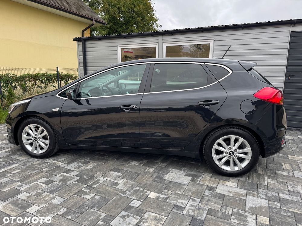 Kia Ceed 1.6 GDI Dream-Team Edition - 9