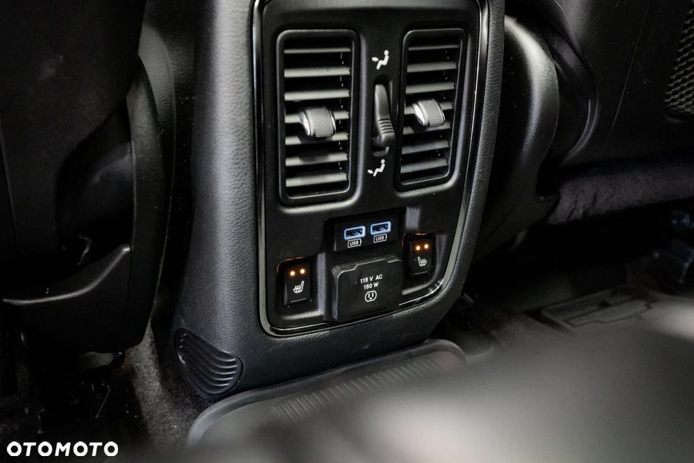 Jeep Grand Cherokee - 34