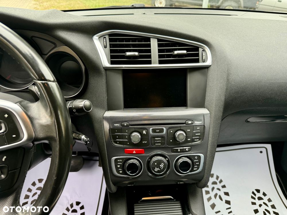 Citroën C4 e-HDi 110 EGS6 Stop/Start System Exclusive - 14