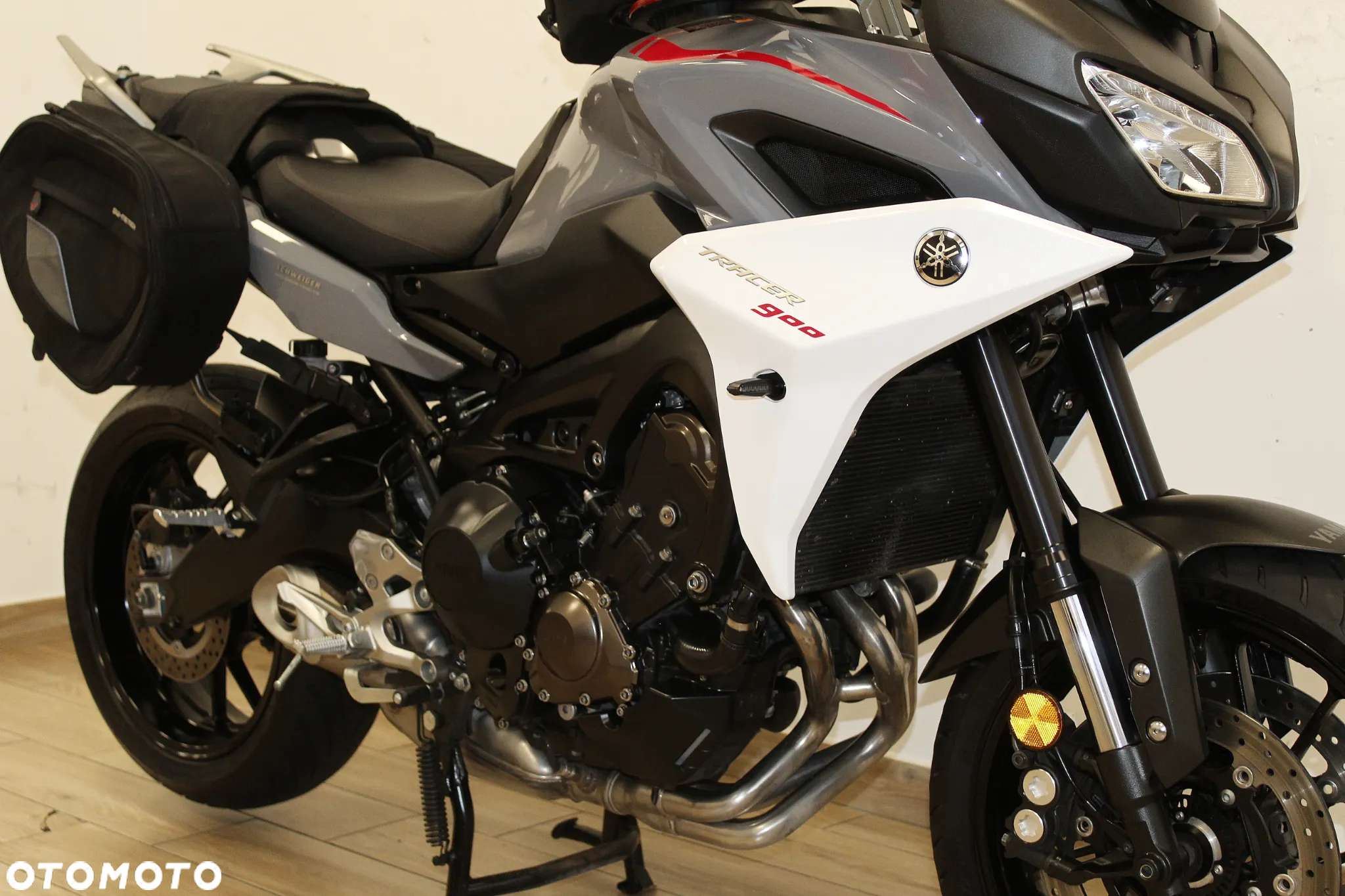 Yamaha MT - 8