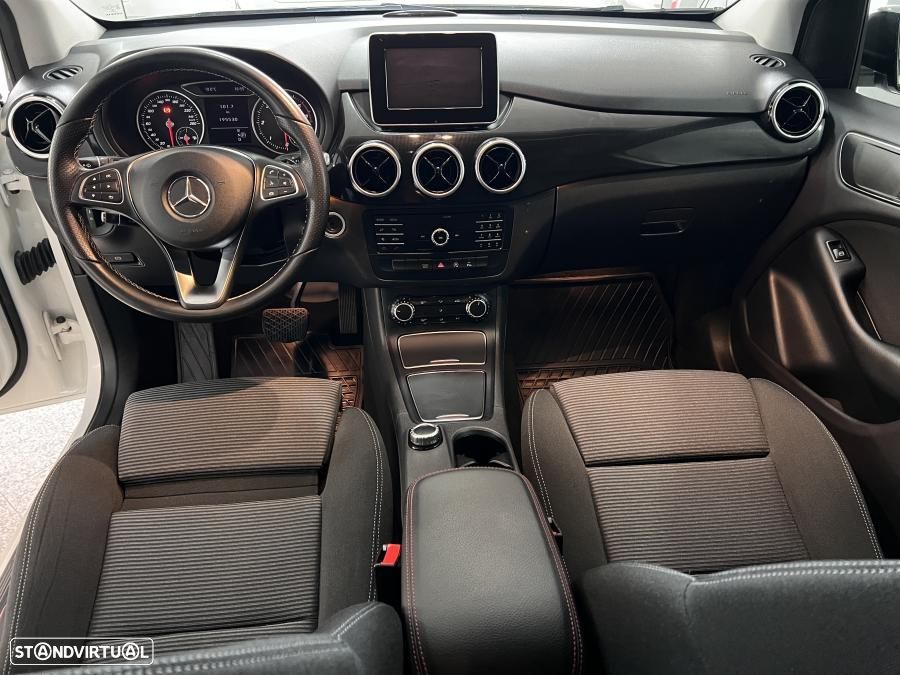 Mercedes-Benz B 220 CDi AMG Line - 9