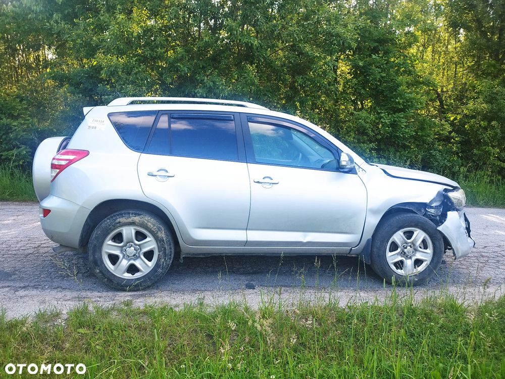 Toyota RAV4 2.2 D-4D 4x4 Life - 5