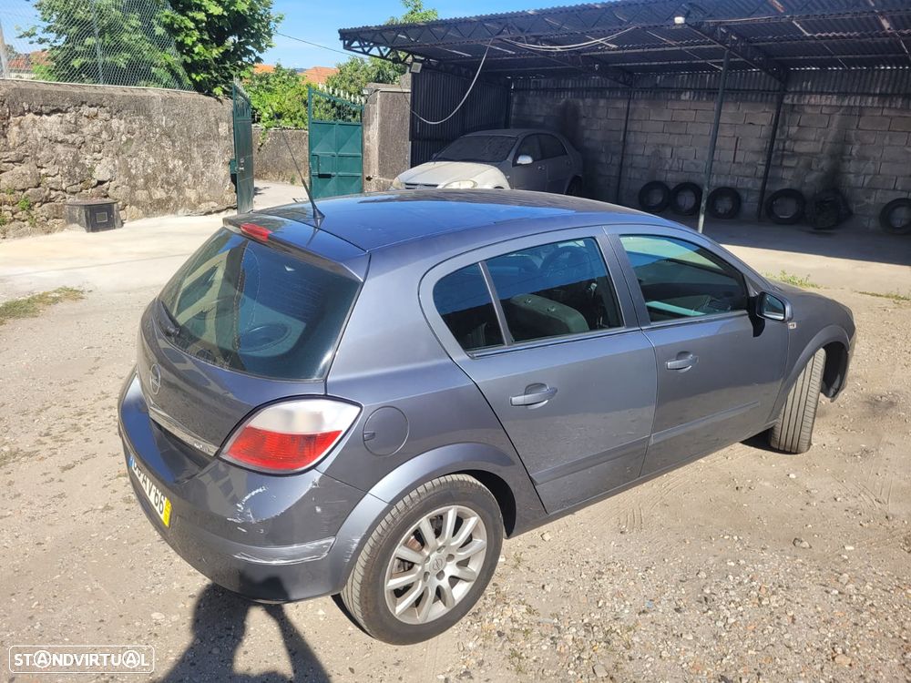 Opel Astra 1.3 CDTI Cosmo - 2