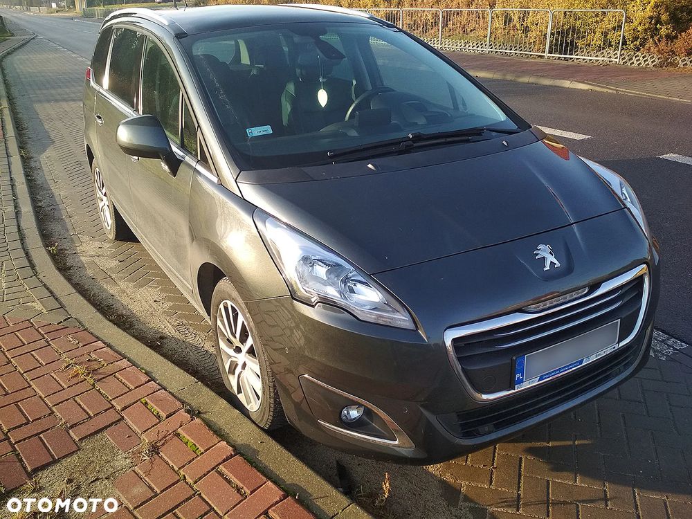 Peugeot 5008 1.6 THP Allure 7os - 1