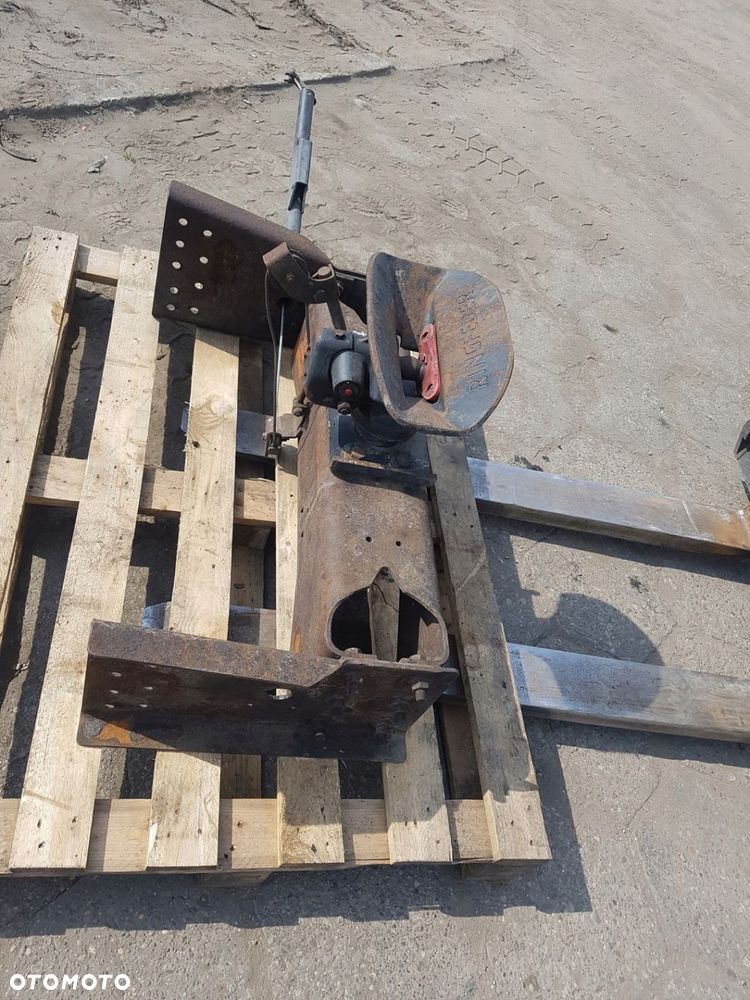 BELKA ZACZEP HAK DO PRZYCZEPY RINGFEDER MAN TGL TGM , DAF ROZSTAW RAMY 86 - 5