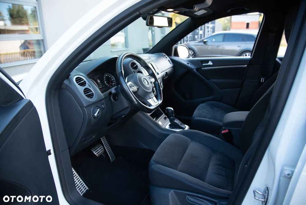 Volkswagen Tiguan 2.0 TSI 4Motion DSG Lounge Sport & Style - 20