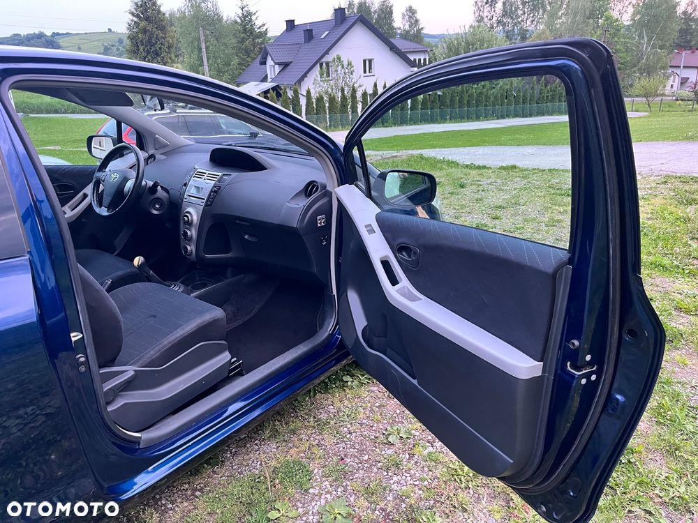 Toyota Yaris - 5
