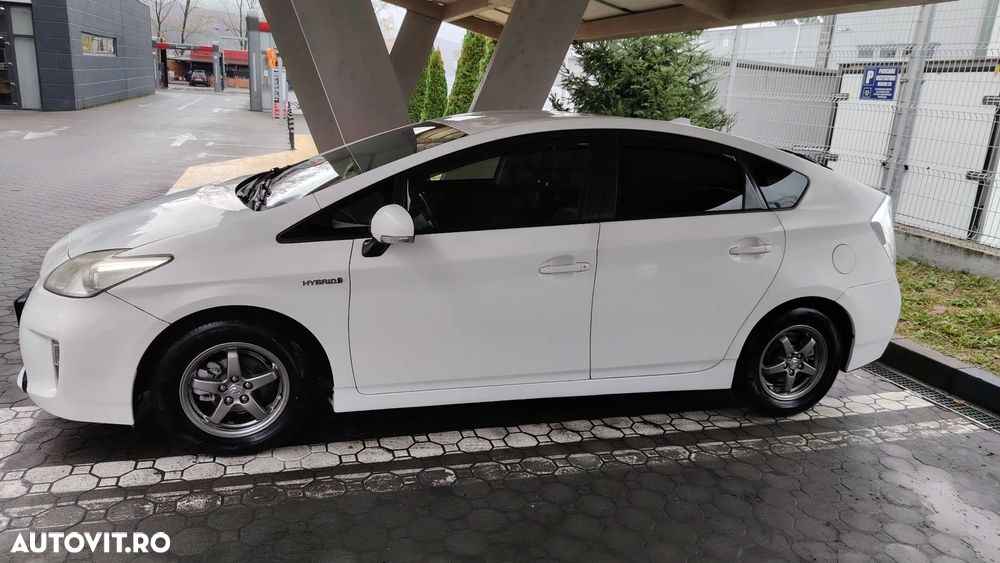 Toyota Prius - 1