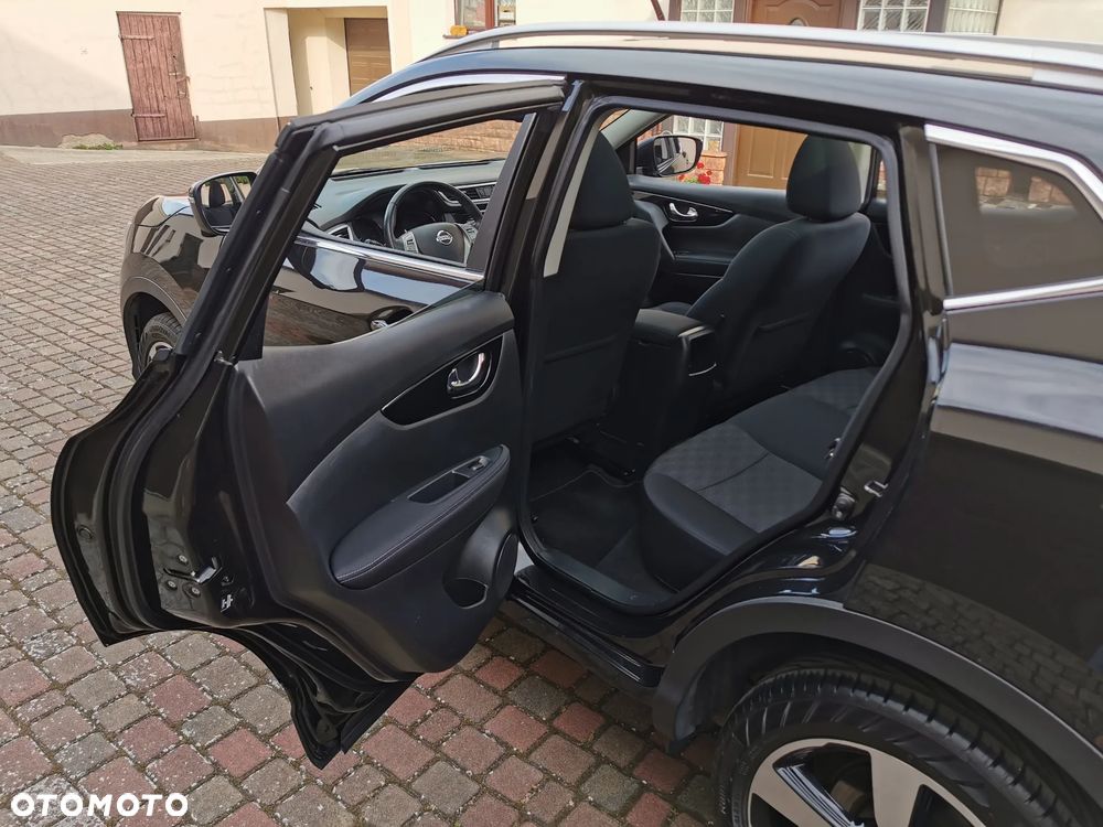 Nissan Qashqai 1.6 DIG-T N-Connecta - 15