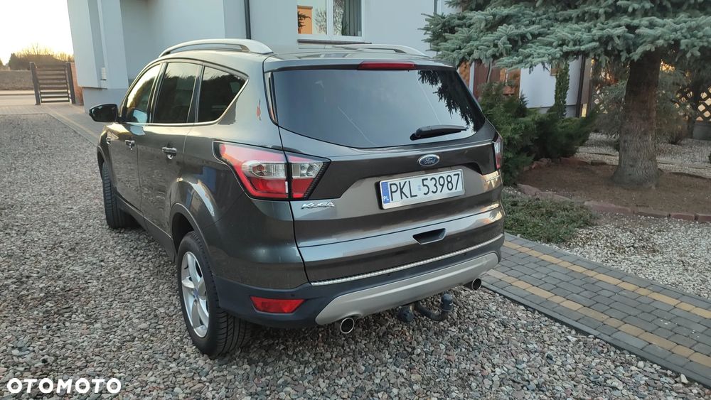 Ford Kuga 1.5 TDCi 2x4 Titanium - 9