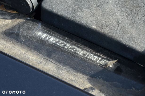 Volkswagen Passat - 12