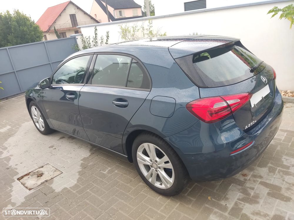 Mercedes-Benz A 250 - 10