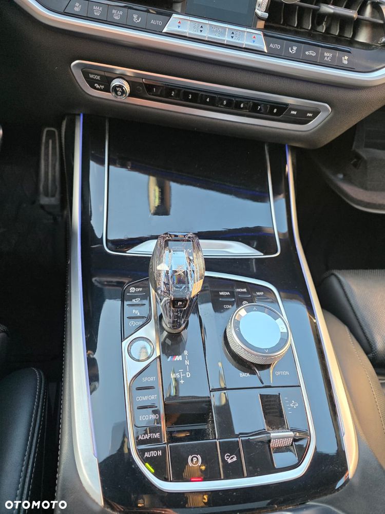 BMW X7 - 9