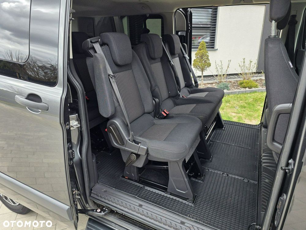 Ford Tourneo Custom - 11