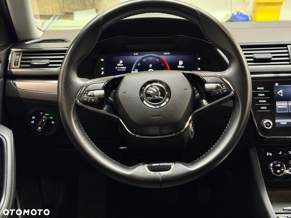 Skoda Superb 2.0 TDI SCR Style DSG - 29