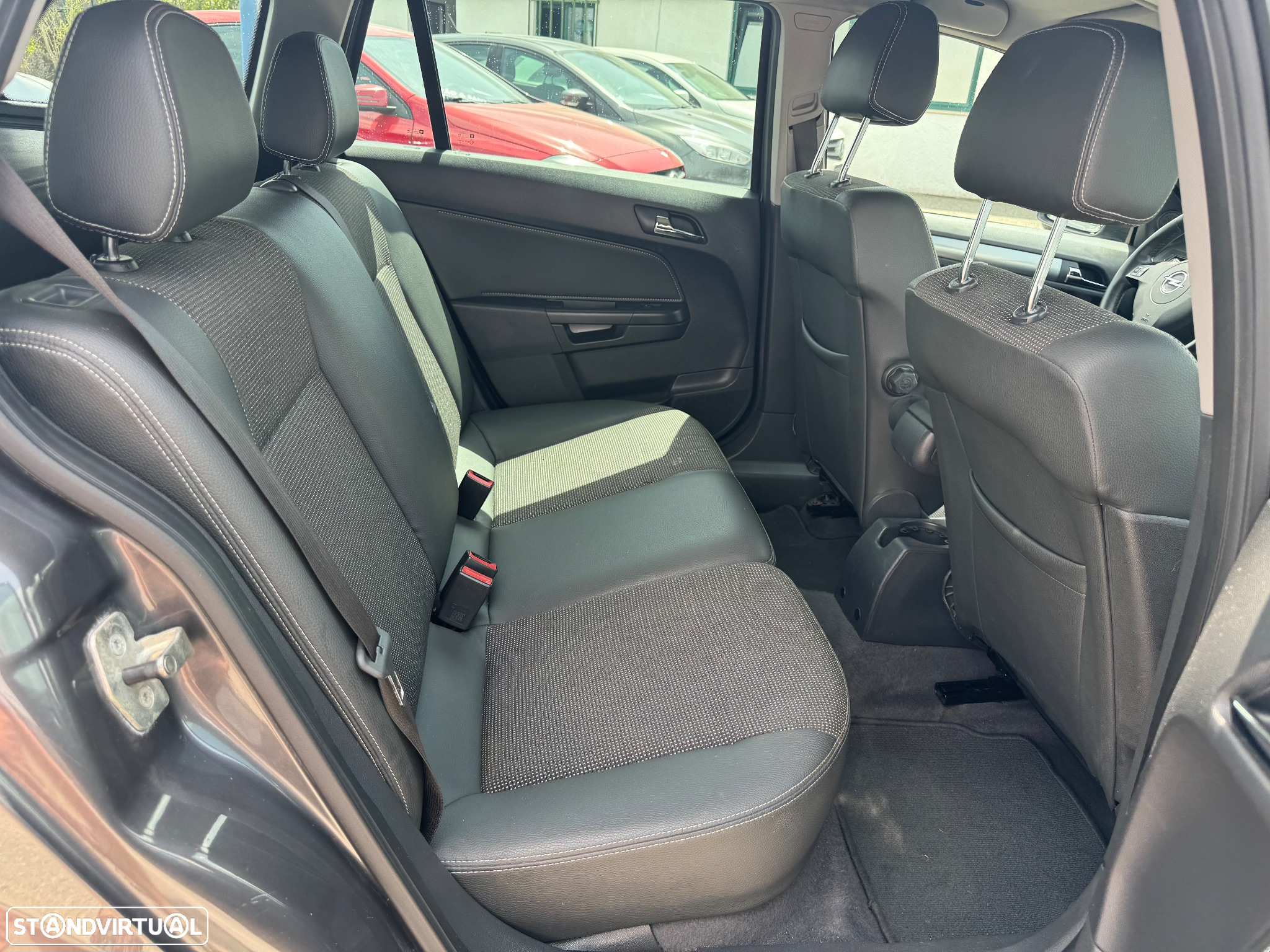 Opel Astra Caravan 1.7 CDTi Cosmo Plus ecoFlex - 24