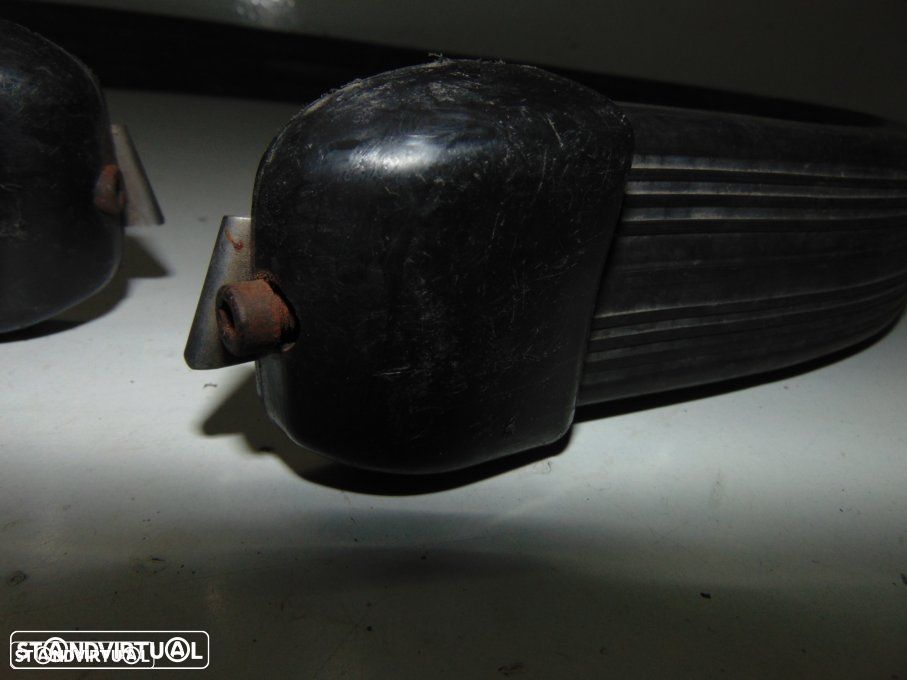 Antigos e clássicos - desconheço marca - borracha do pára-choques - 3