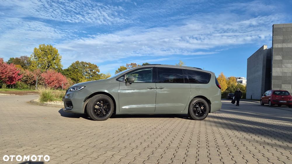 Chrysler Pacifica 2022 photo 4